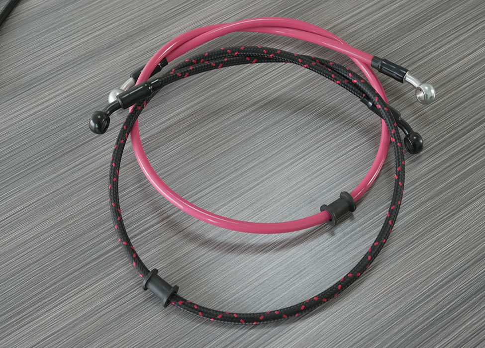Teflon Brake Fluid Hoses – A Quick Overview